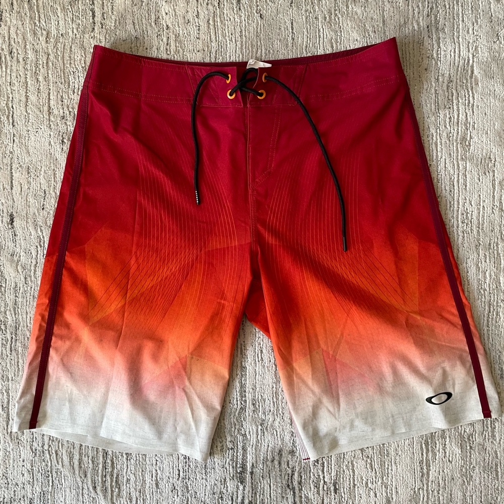 Mens Oakley Swim Shorts, Red NWOT